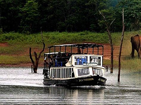 Thekkady Boating-Online Booking, Timings, Cost, Fare for Foreigners and ...