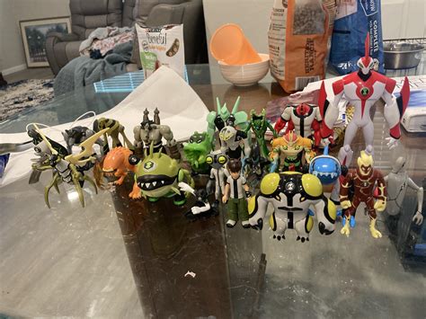 My Ben 10 Original Classic Figures (2005-2008)🙂 : r/Ben10