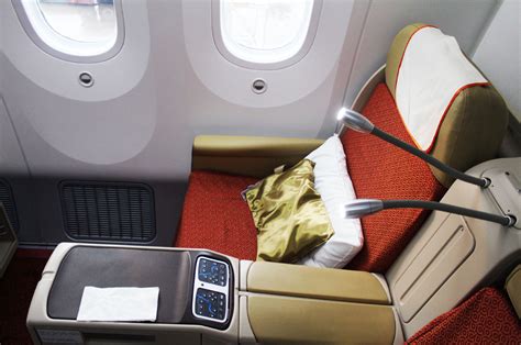 Air India Business Class on 787 Dreamliner Review (MAA-SIN) – CardExpert