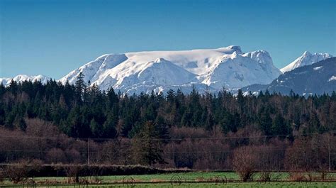 The Comox Glacier from the Comox Valley : Photos, Diagrams & Topos ...