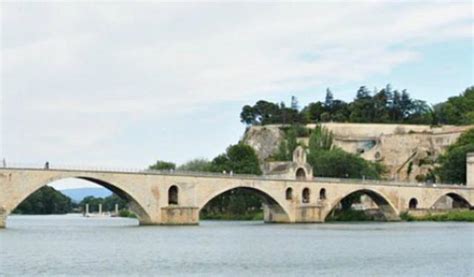 Singing About the Avignon Bridge, Avignon, France