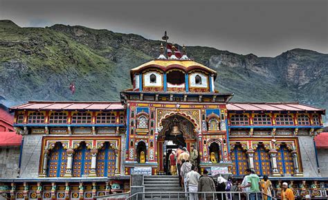 Badrinath Temple - The Legendary Vishnu Temple in The Himalaya