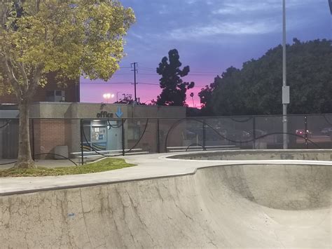 Beautiful night at... - The Cove Skatepark of Santa Monica