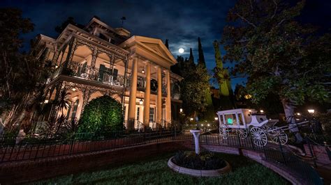 Haunted Mansion | Disneyland Park | Disneyland Resort