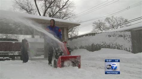 Northwest Indiana deals with lake effect snow - ABC7 Chicago