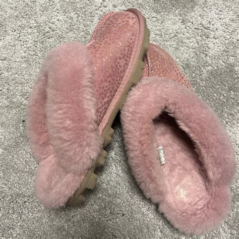 UGG Women's Pink and Grey Slippers | Depop