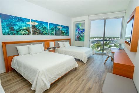 Maritime Hotel Fort Lauderdale Airport & Cruiseport Rooms: Pictures ...