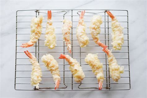 Easy Shrimp Tempura Recipe (Crispy Japanese Fried Shrimp)