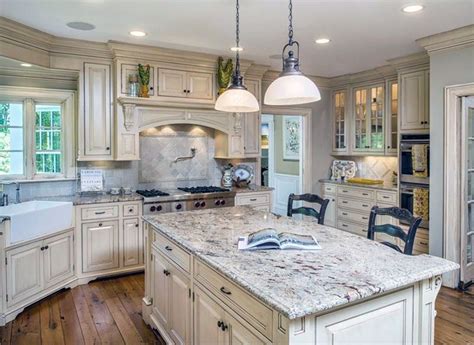 White Country Kitchen Cabinets