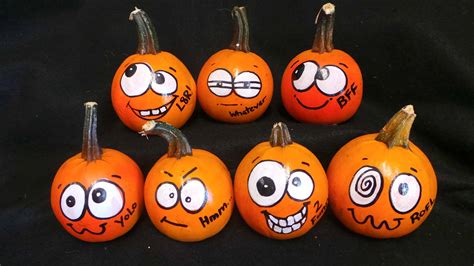 25 Easy Pumpkin Painting Ideas That Look Cute (2023 Edition)