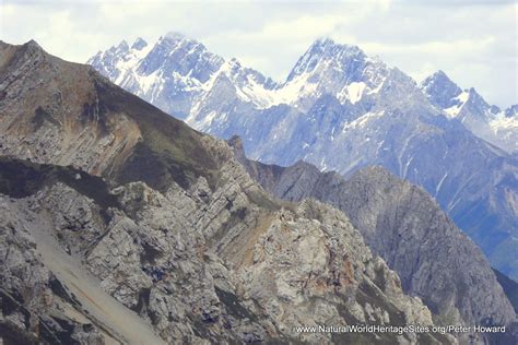 Huanglong Scenic and Historic Interest Area | Natural World Heritage Sites