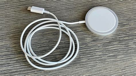 Best MagSafe and magnetic wireless chargers for Apple iPhone 12 - CNET