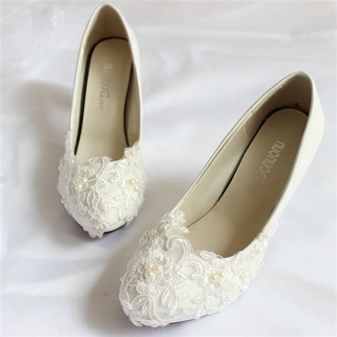 Low heel white lace wedding shoes bridal Handmade white bridal footwear ...