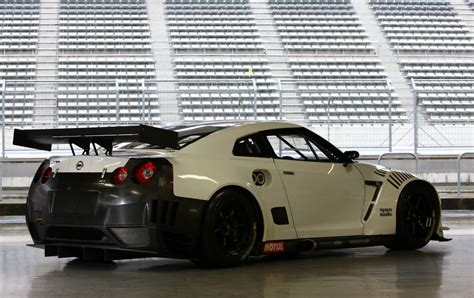 R35 Nismo Nissan GT-R set to be quickest GT-R ever - report ...