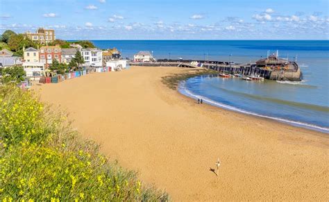 8 Best Beaches in Broadstairs, Kent | PlanetWare