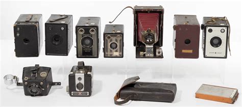 Box and Folding Camera Assortment sold at auction on 13th June | Bidsquare