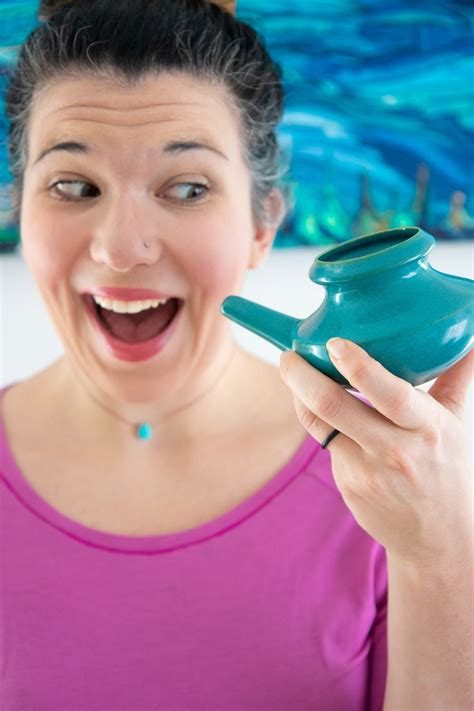 How and Why to Neti Pot (Plus DIY Neti Pot Solution Recipe) | Wholefully