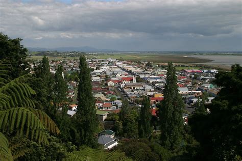 Thames Photo / Picture / Image : Thames Coromandel Peninsula New Zealand