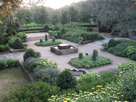 Visit Bellingrath Home and Gardens