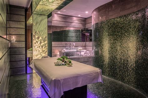 7 Festive Spa Treatments For The Holidays – Forbes Travel Guide Stories