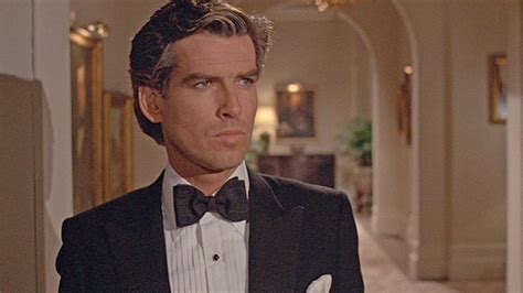 Noble House: Pierce Brosnan's Peaked-Lapel Dinner Suit – Bond Suits