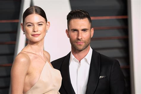 PIC: Adam Levine and wife announce they're expecting in the CUTEST way ...