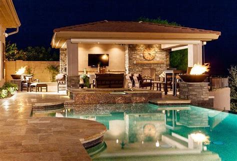 20+30+ Pool And Outdoor Kitchen Designs