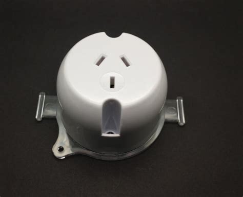 Plug Base Surface Socket 250V 10A Power Socket - China Plug Base and ...