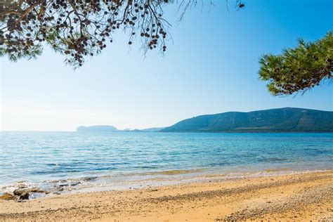 5 of the best beaches in Alghero | Try Somewhere New