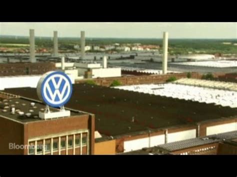 Inside the World's Biggest Auto Factory - YouTube