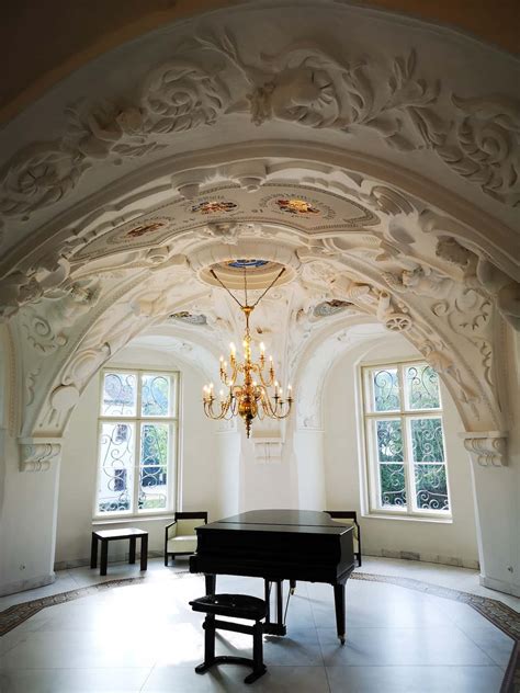 Decoding The Look: Baroque-Style Design Ideas For Your Home