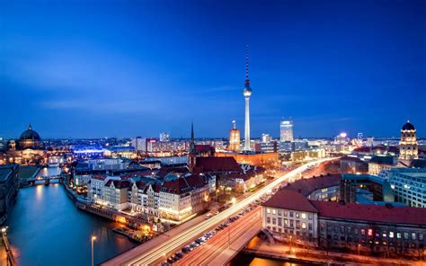 Berlin skyline picture – Sandwichbikes