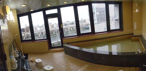 Capsule Hotel Onsen | Tokyo, Asakusa. The hotel had an onsen… | Flickr