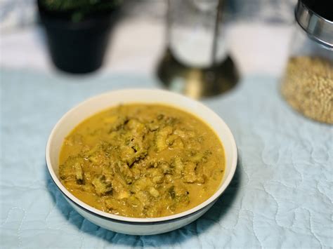 BITTER GOURD CURRY - The Pepper Spoon