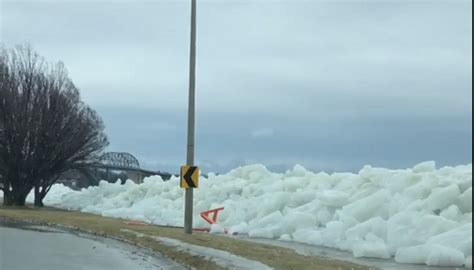 Buffalo weather: Wind blows chunks of ice over wall on Niagara River