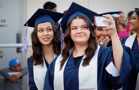 Piedra Vista High School graduates feted in rousing commencement ...