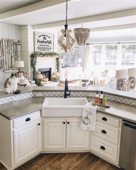 26 Farmhouse Kitchen Sink Ideas and Designs for 2020