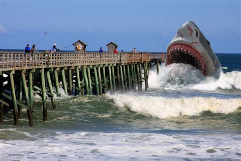 Flagler Pier Surf Photo by Doug Spence | 2:09 pm 14 Apr 2011