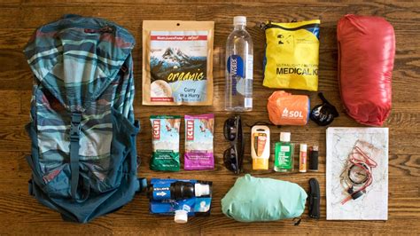 10 Things You Should Bring On Every Day Hike | CleverHiker