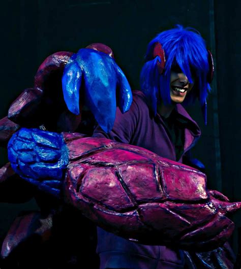 the crystal Scar is weeping !! (skarner cosplay) by downfall-cosplay on ...