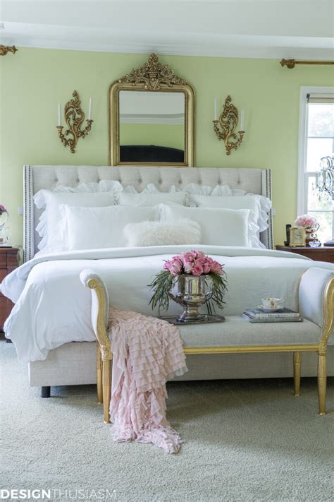 White Bedding: Refresh Your Home with Luxury Bed Linens