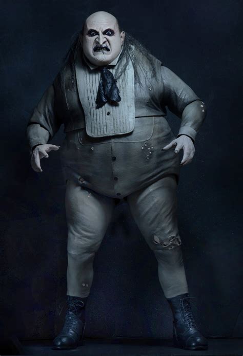 Closer Look: Batman Returns Penguin (Danny DeVito) 1/4 Scale Action ...