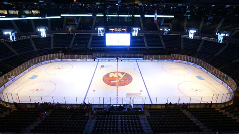 Isles sell out season tix for inaugural UBS Arena campaign | Yardbarker