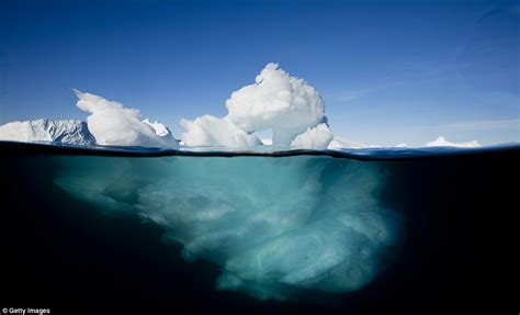 Spectacular images capture the world's oldest icebergs | Daily Mail Online