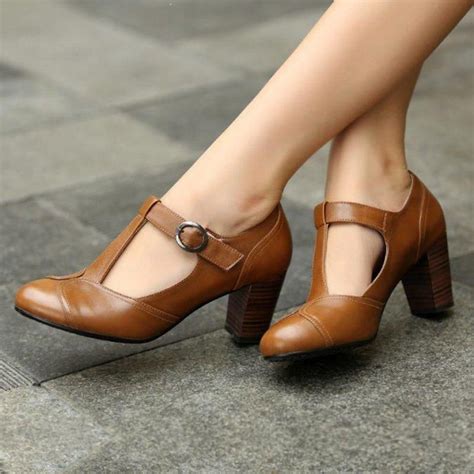 Chunky Heel Buckle Strap Vintage Sandals | Vintage shoes, Retro shoes ...