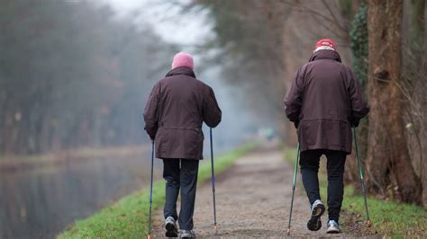 Walking can reduce memory loss in seniors, study says - British ...