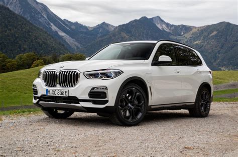 BMW X5 xDrive 45e 2019 review | Autocar