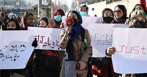 Afghan women call for rights, protest alleged Taliban killings | Women ...