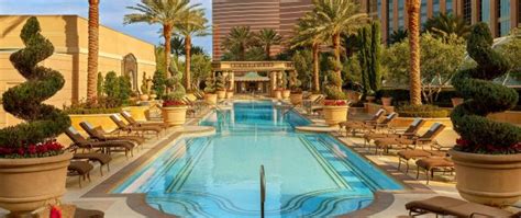 The Palazzo® Las Vegas Pools | Las Vegas Hotel Pools