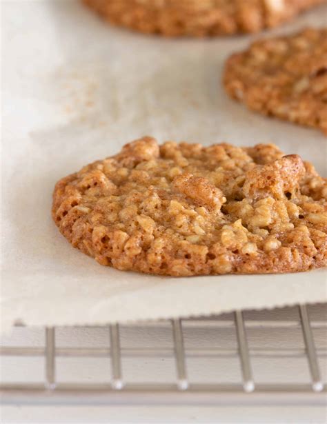 Easy Oatmeal Walnut Cookies - Vintage Kitchen Notes